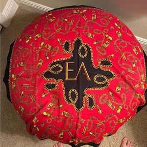 🎈NEW🎈 ELIZABETH ARDEN 🎈CHAIN PRINT SCARF 🎈 RED & BLACK 🎈 30”